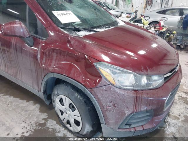 3GNCJKSB5HL268603 Chevrolet TRAX LS