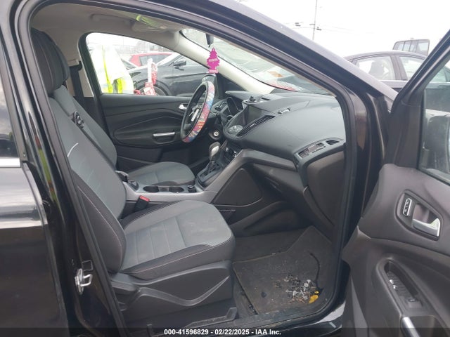 1FMCU9G9XEUD90949 Ford ESCAPE SE