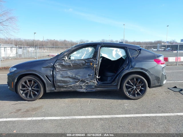 5UX43DT00N9K32112 BMW X4 M40i