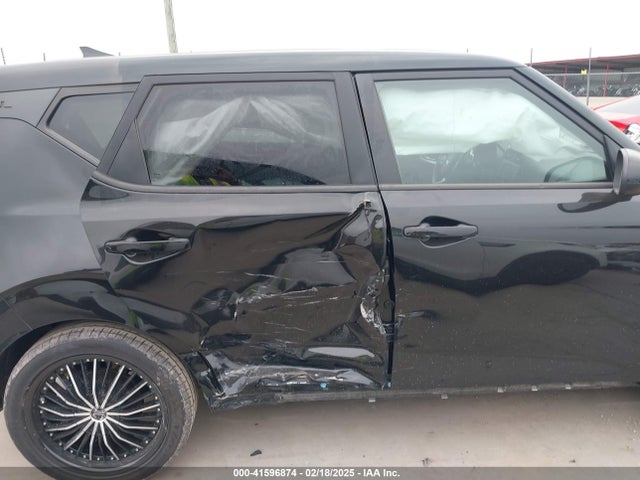 KNDJ23AU1L7724664 KIA SOUL LX
