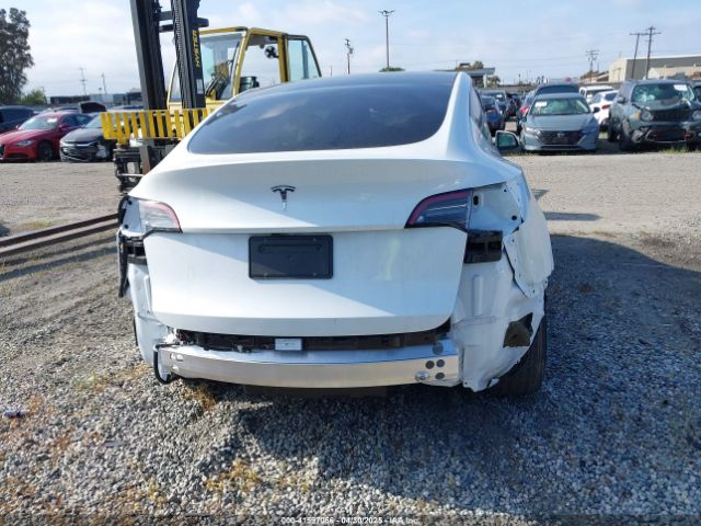 7SAYGDED2RF017448 Tesla Model Y Long Range Dual Motor All-wheel Drive/rwd
