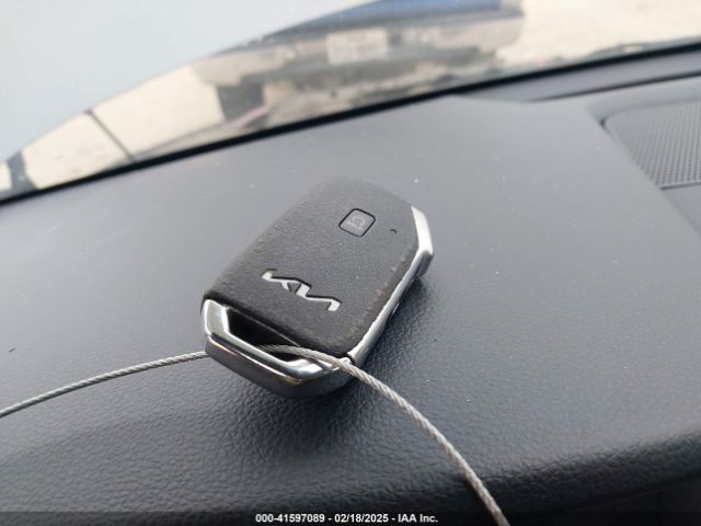 5XXG14J2XPG180258 KIA K5 LXS