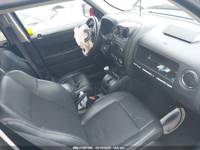 1C4NJPBAXHD200955 Jeep Patriot Sport Se Fwd