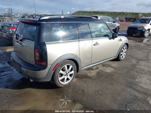 2009 MINI COOPER CLUBMAN WMWML33519TX35497 Photo 3