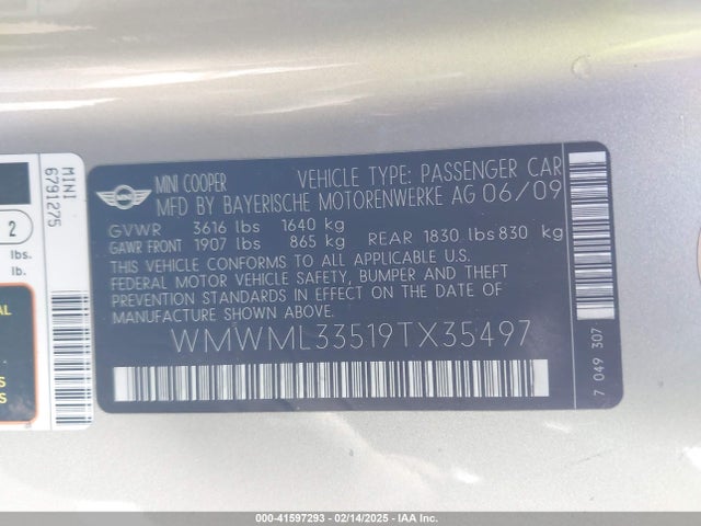 2009 MINI COOPER CLUBMAN WMWML33519TX35497 Photo 8