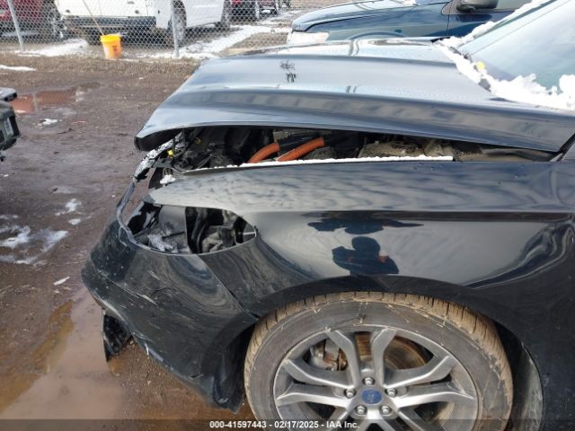 3FA6P0LU3HR381901 Ford Fusion Hybrid Se