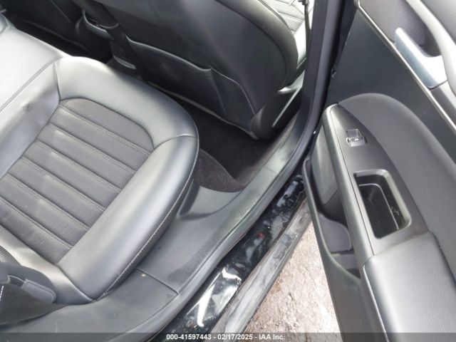 3FA6P0LU3HR381901 Ford Fusion Hybrid Se