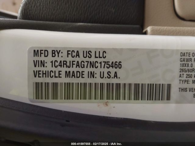 1C4RJFAG7NC175466 Jeep Grand Cherokee Wk Laredo E 4x4