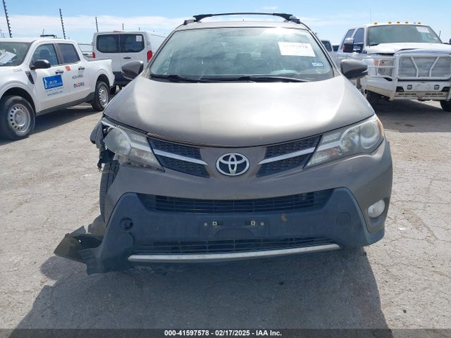 Toyota Rav4 Xle 2014 JTMWFREVXED034190 Image 12