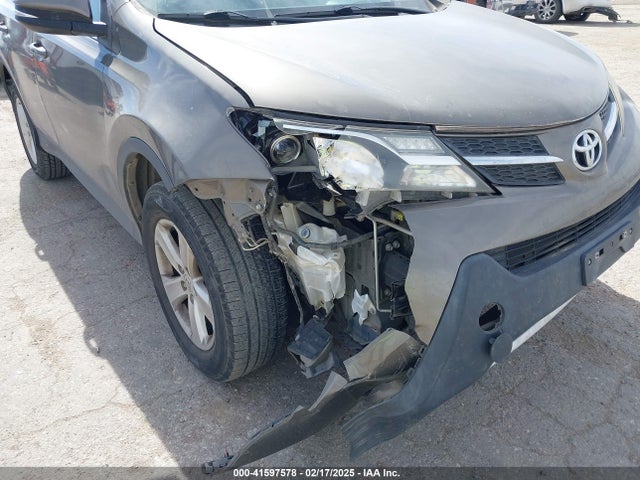 Toyota Rav4 Xle 2014 JTMWFREVXED034190 Image 6
