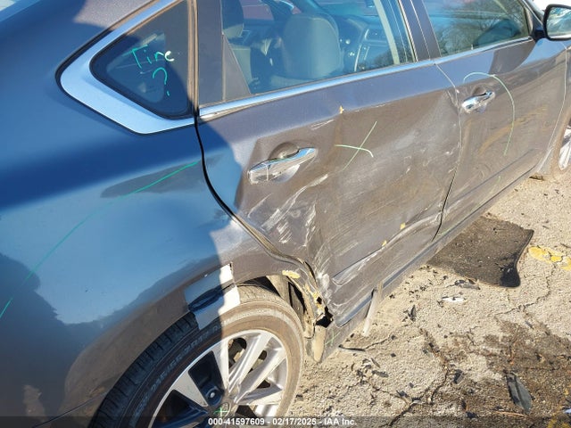 Nissan Altima 2.5 Sv 2017 1N4AL3AP5HC266378 Image 18