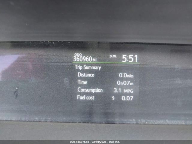 JTDKDTB38G1132174 Toyota Prius C One