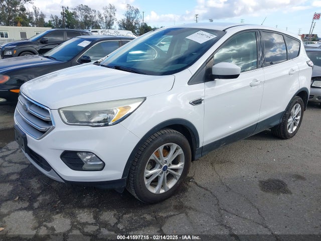 Ford ESCAPE SE 2017 1FMCU0GD0HUD85165 Image 2