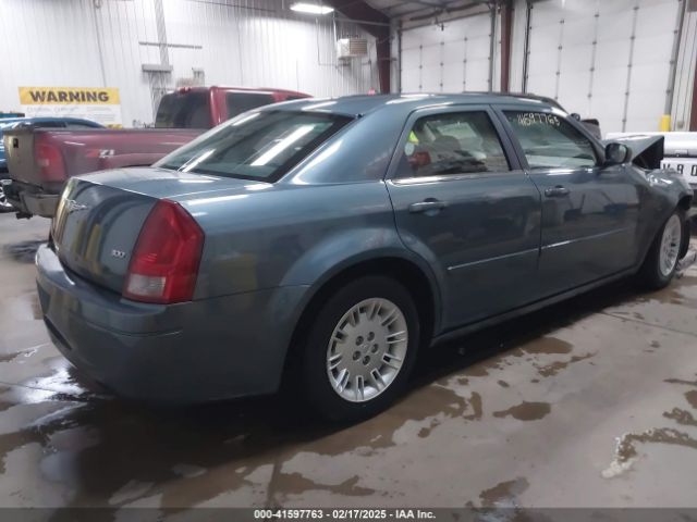 2005 CHRYSLER 300 2C3JA43R85H687898 Photo 3