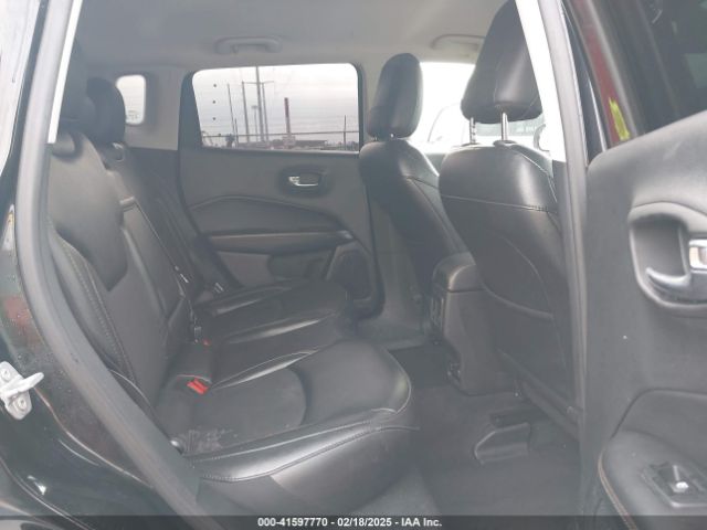 3C4NJCBB9KT637624 Jeep Compass Latitude Fwd