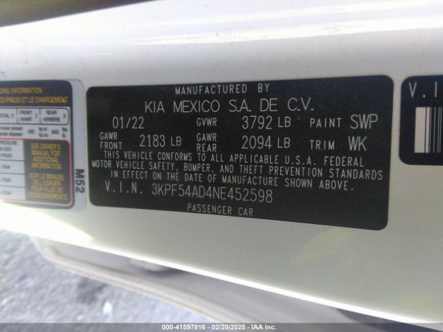 3KPF54AD4NE452598 KIA Forte Gt-line