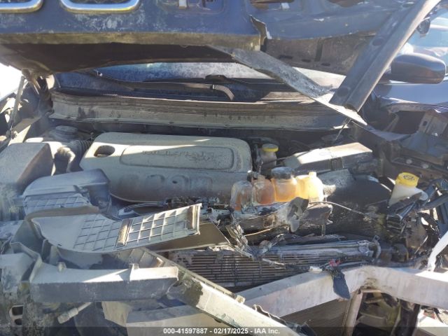 1C4PJLDB2KD143844 Jeep Cherokee Limited Fwd