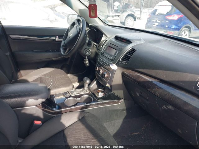 5XYKTCA63EG540626 KIA SORENTO LX