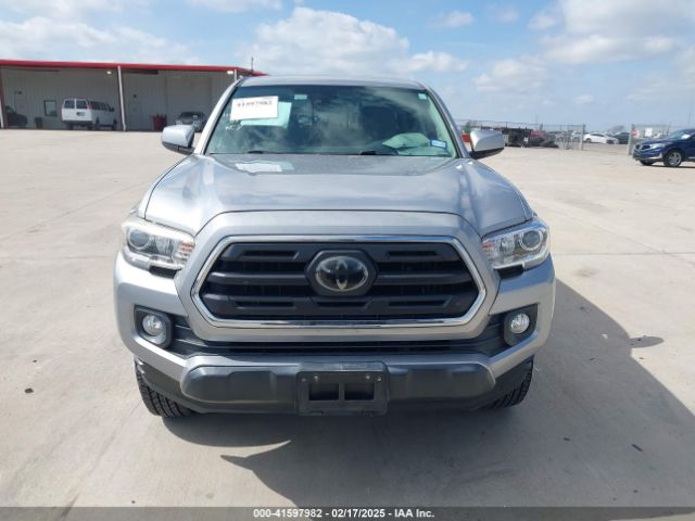 5TFAZ5CN8JX064293 Toyota Tacoma Sr5 V6