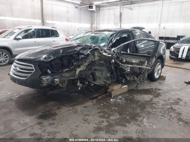 Ford TAURUS SEL 2015 1FAHP2E81FG181897 Image 2