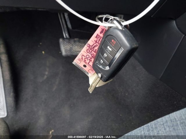 JTDS4RCE5LJ012748 Toyota COROLLA SE