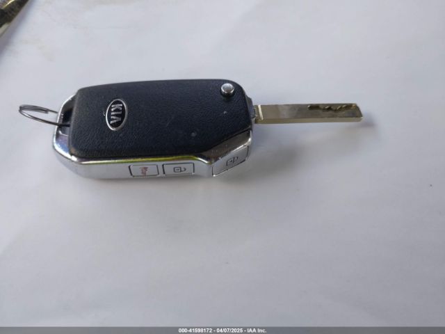 KNDEPCAAXM7104888 KIA Seltos Lx