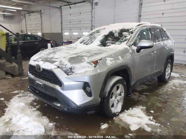 2T3P1RFV2MC145465 Toyota Rav4 Xle