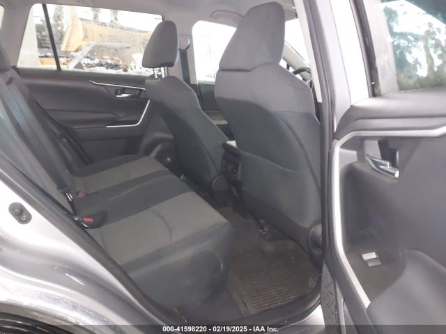 2T3P1RFV2MC145465 Toyota Rav4 Xle
