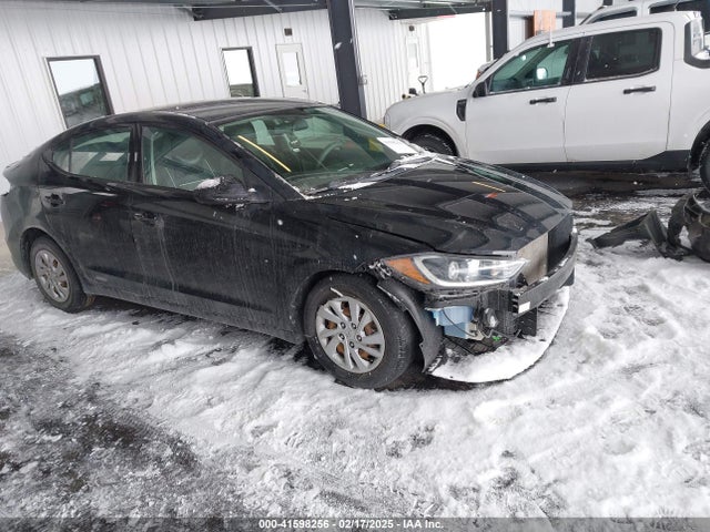 2018 5NPD74LF1JH347572 main image
