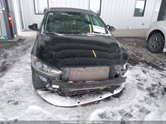 Hyundai ELANTRA SE 2018 5NPD74LF1JH347572 Image 13