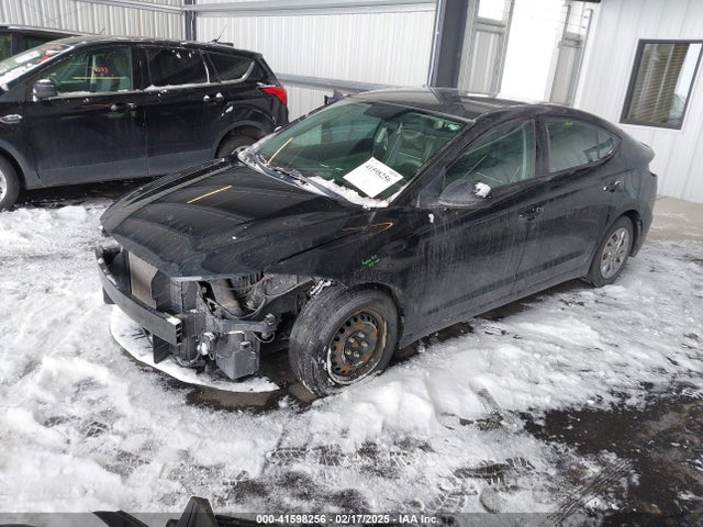 Hyundai ELANTRA SE 2018 5NPD74LF1JH347572 Image 2