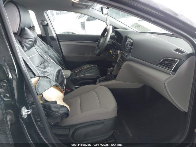 Hyundai ELANTRA SE 2018 5NPD74LF1JH347572 Image 5