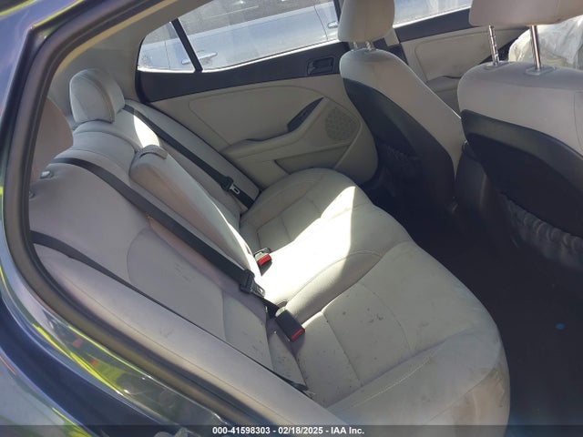 5XXGM4A73FG364345 KIA Optima Lx