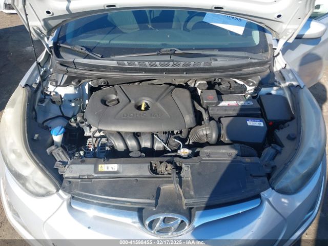 KMHDH4AE8FU452402 Hyundai ELANTRA SE