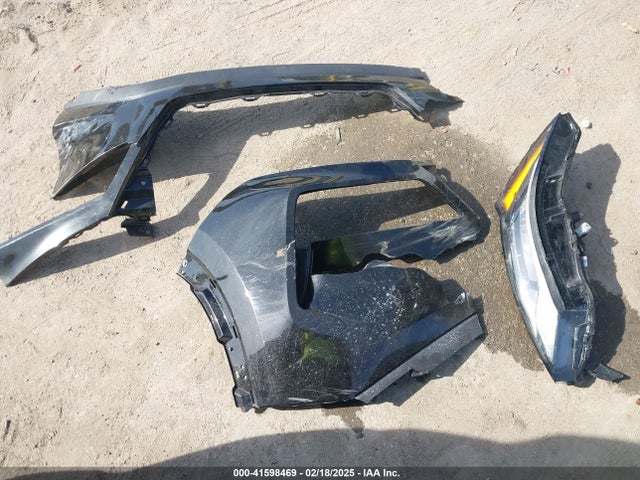 5N1BT3BAXNC703842 Nissan Rogue Sv Fwd