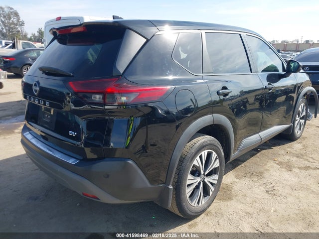 5N1BT3BAXNC703842 Nissan Rogue Sv Fwd