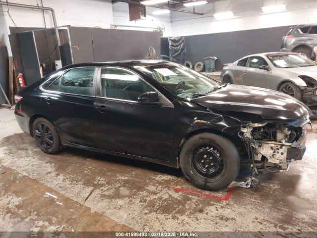 4T1BD1FK4FU154705 Toyota Camry Hybrid Le