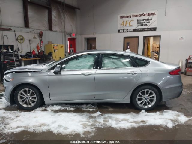 3FA6P0HD3LR124660 Ford FUSION SE