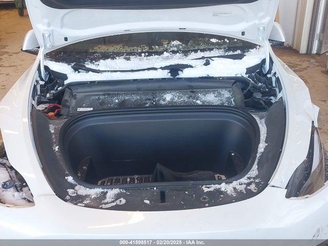 2024 TESLA MODEL Y 7SAYGDED3RF083880 Photo 9