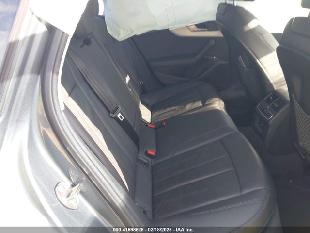 2017 AUDI A4 WAULNAF43HN013156 Photo 7