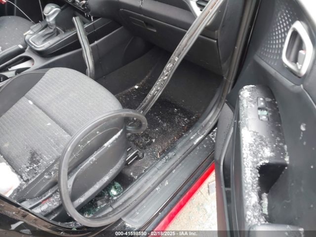 KNDJ63AU1L7113859 KIA Soul Gt-line