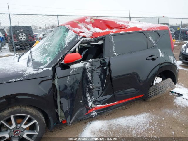 KNDJ63AU1L7113859 KIA Soul Gt-line