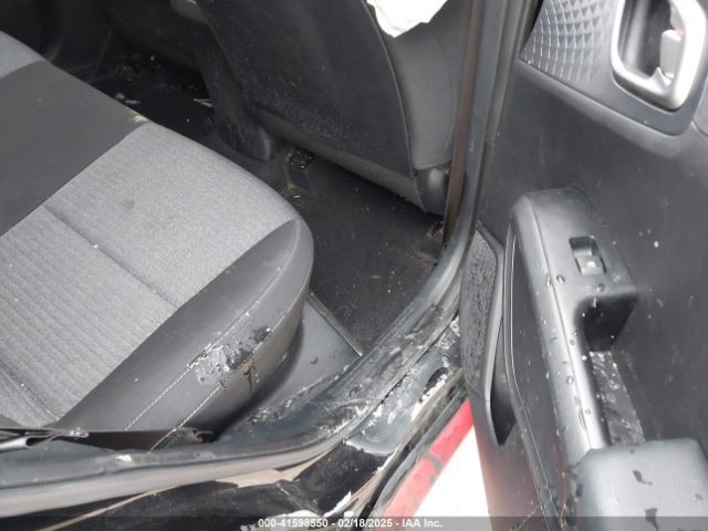 KNDJ63AU1L7113859 KIA Soul Gt-line