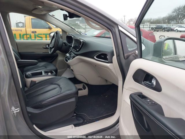 2022 CHRYSLER PACIFICA 2C4RC1BG3NR188802 Photo 4