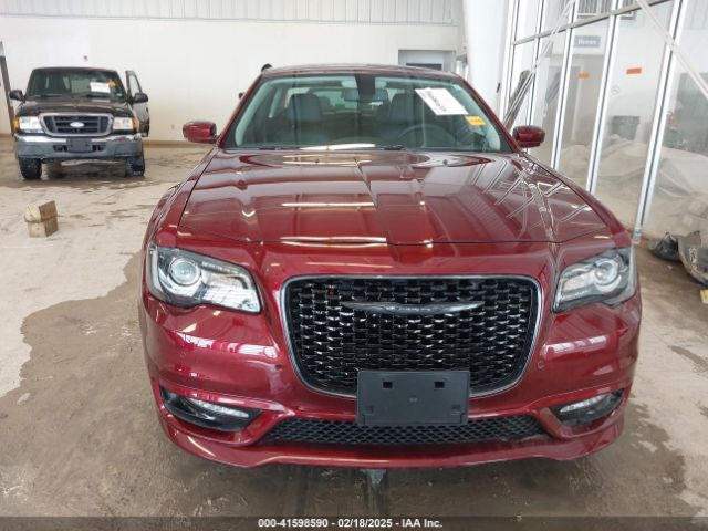 2C3CCADG8PH538327 Chrysler 300 Touring L