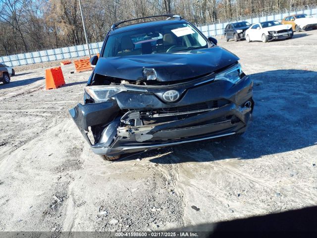 2T3RFREV3JW725183 Toyota Rav4 Adventure/xle