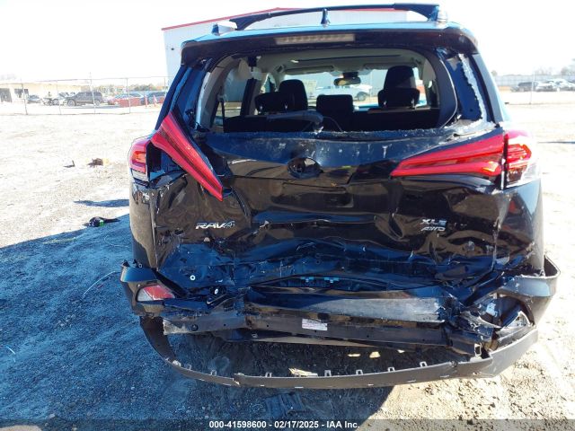 2T3RFREV3JW725183 Toyota Rav4 Adventure/xle