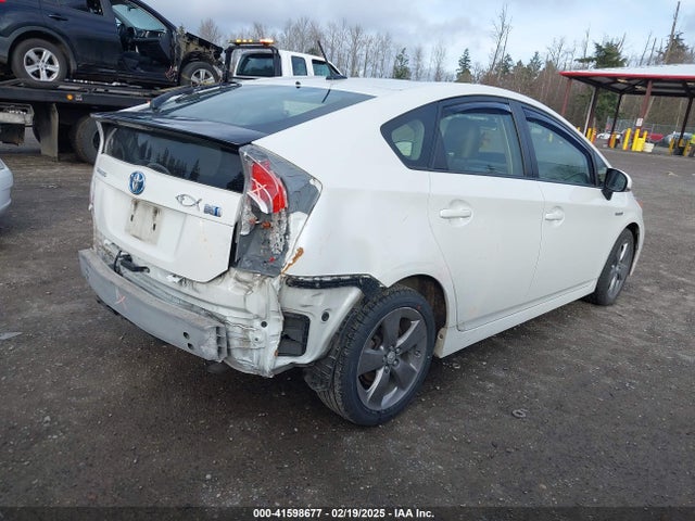 JTDKN3DU9F0419871 Toyota Prius Persona Series Special Edition
