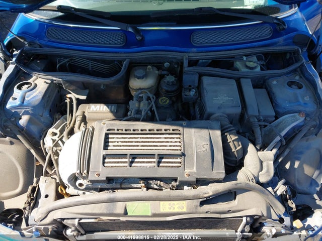 2006 MINI COOPER S WMWRH33506TK59570 Photo 9