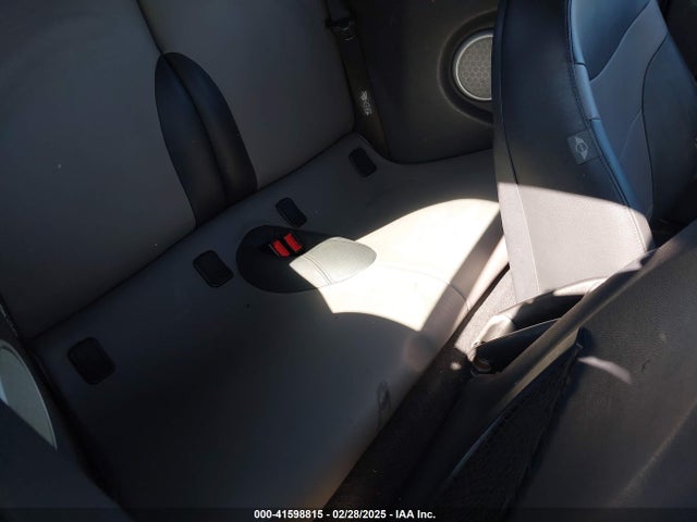 2006 MINI COOPER S WMWRH33506TK59570 Photo 7